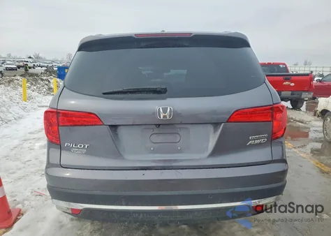 2016 Honda Pilot Touring z USA, uszkodzony, nr VIN 5FNYF6H9XGB092544